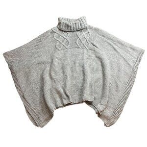 BCBGMAXAZRIA Cable Knit Turtleneck Poncho Sweater Cape Women's One Size Gray‎